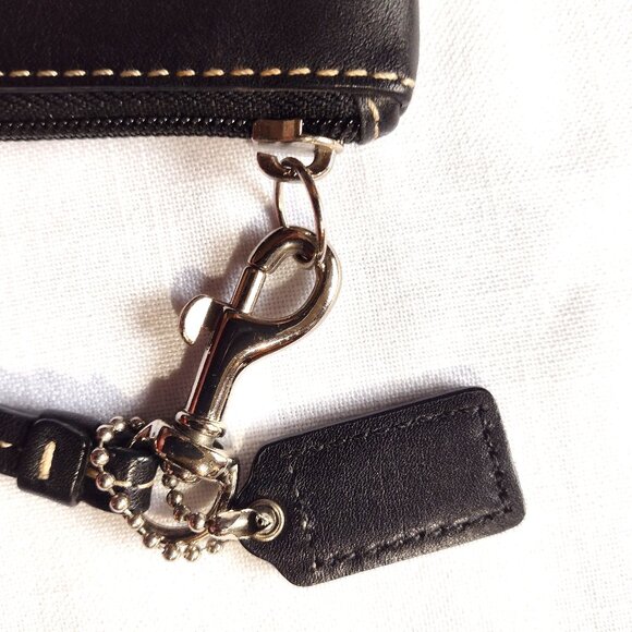Coach Wrist  Purse (leather) - Picture 4 of 4